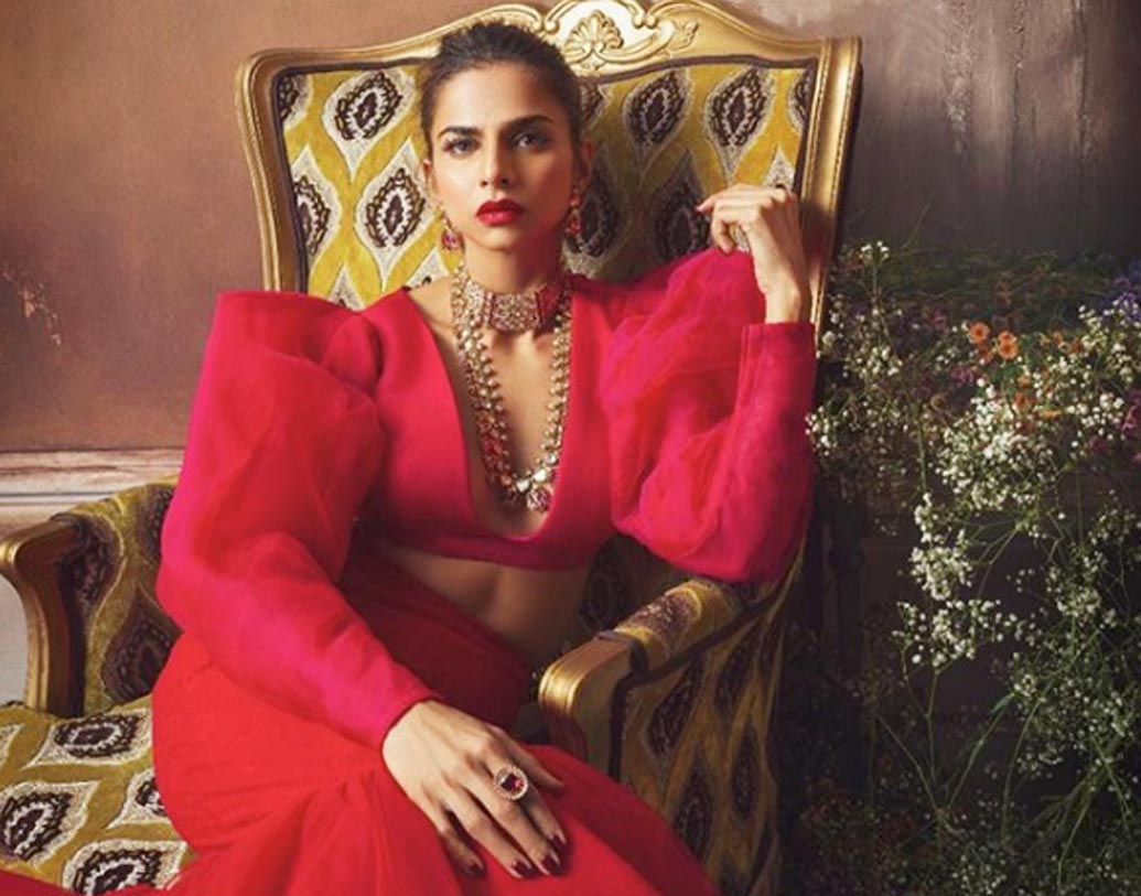 একটি সাক্ষাৎকারে শালিনা জানিয়েছিলেন, আনাইতার কোম্পানিতেই প্রথম কাজ করা শুরু করেন তিনি। তাঁর প্রথম কাজ লন্ডনে ‘লভ আজ কল’ ছবিতে। দীপিকা ও সইফ, দু’জনেরই মেকআপের দায়িত্বে ছিলেন শালিনা।