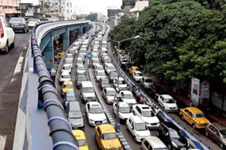 Steps taken to solve traffic problem at Nibedita Bridge