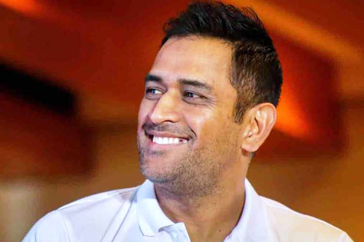 তাতেও কাজ না হওয়ায় বেশ কয়েক বার আইনি চিঠিও দেন ধোনি। কিন্তু সংস্থাটির পক্ষ থেকে সদুত্তর না পেয়ে শেষ পর্যন্ত আদালতের দ্বারস্থ হয়েছেন তিনি।