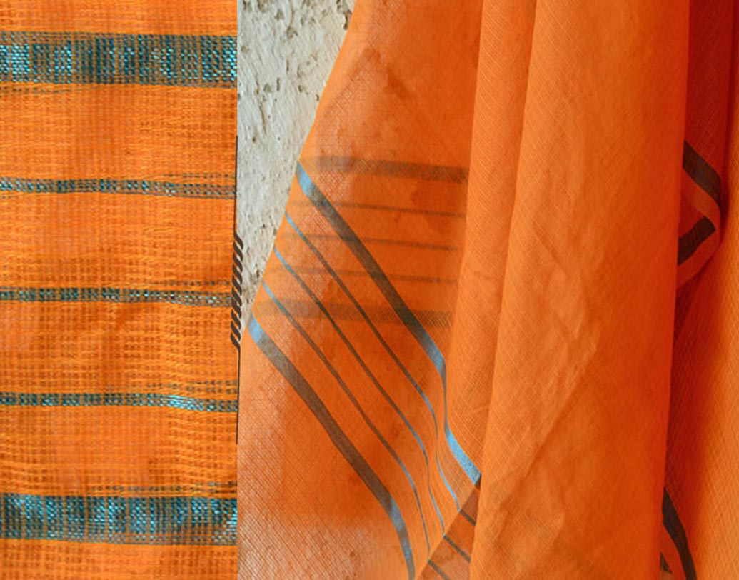 রাজস্থানের কোটা: সম্ভবত সব থেকে স্বচ্ছ সুতির শাড়ী। এর বুননে চেক নকশা ফুটে ওঠে।