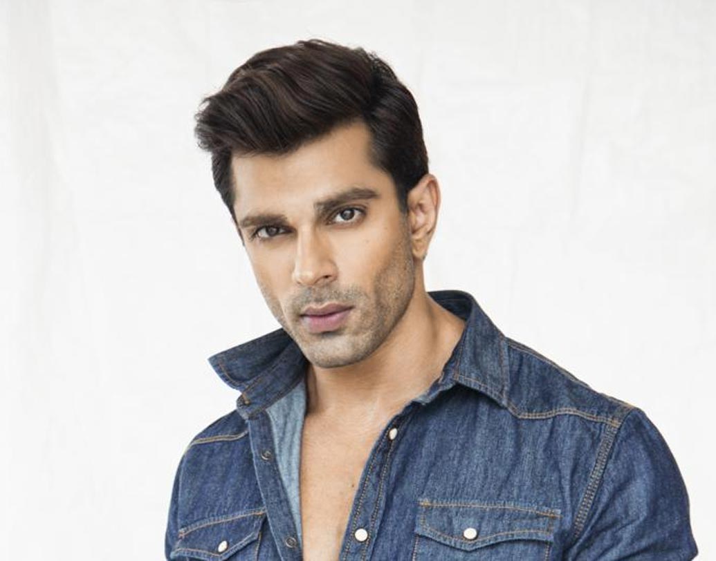 কর্ণ সিংহ গ্রোভার: হ্যান্ডসাম হাঙ্ক কর্ণ মুম্বইয়ের হোটেল ম্যানেজমেন্ট ইনস্টিটিউটের গ্র্যাজুয়েট।