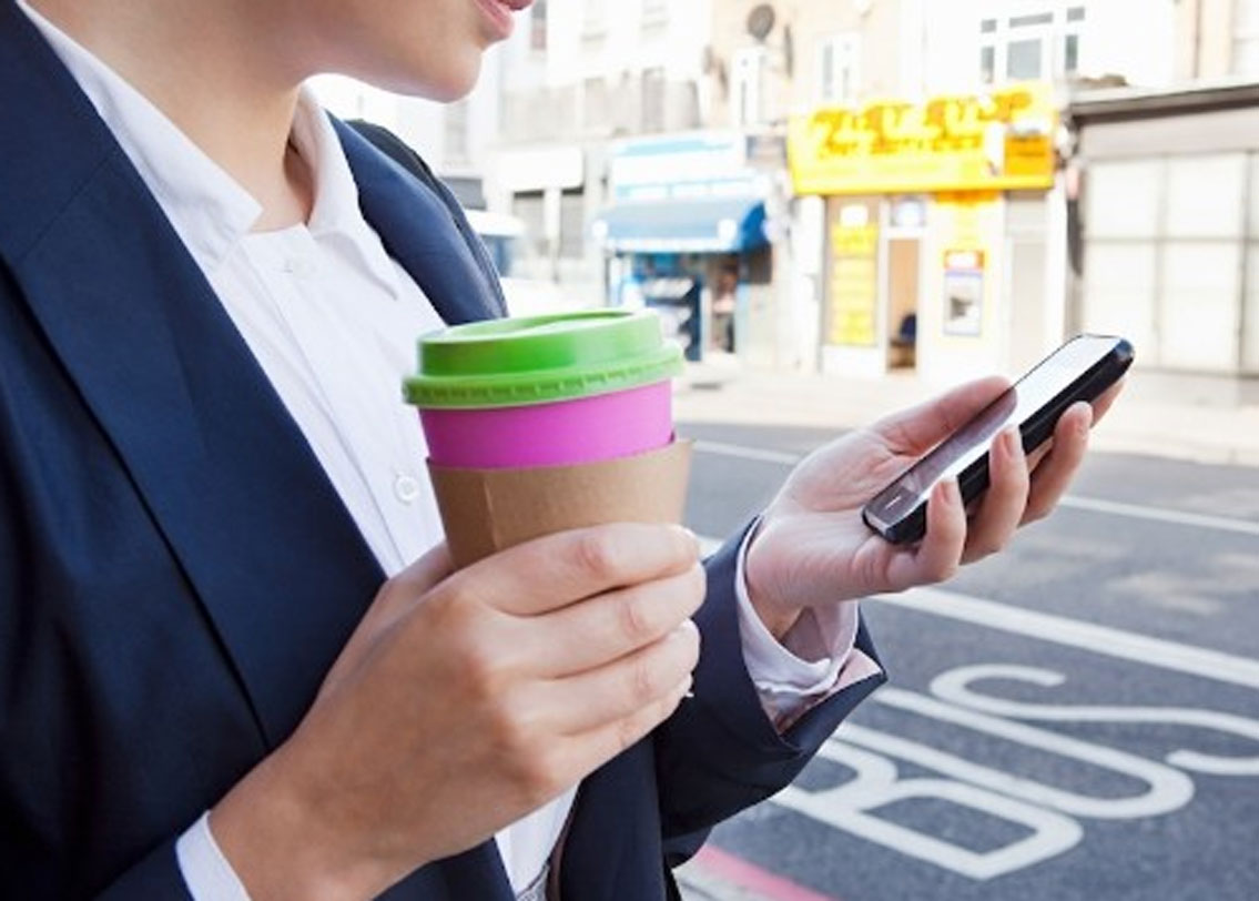 #31# আইফোনের গ্রাহকেরা এই কোড দিলে সমস্ত আউটগোয়িং কল গোপন থাকবে। আপনি যাকে ফোন করবেন সেই ব্যক্তি আপনার নম্বর দেখতে পাবেন না। অ্যান্ড্রয়েড গ্রাহকের কোড হল #31# “ফোন নম্বর”।