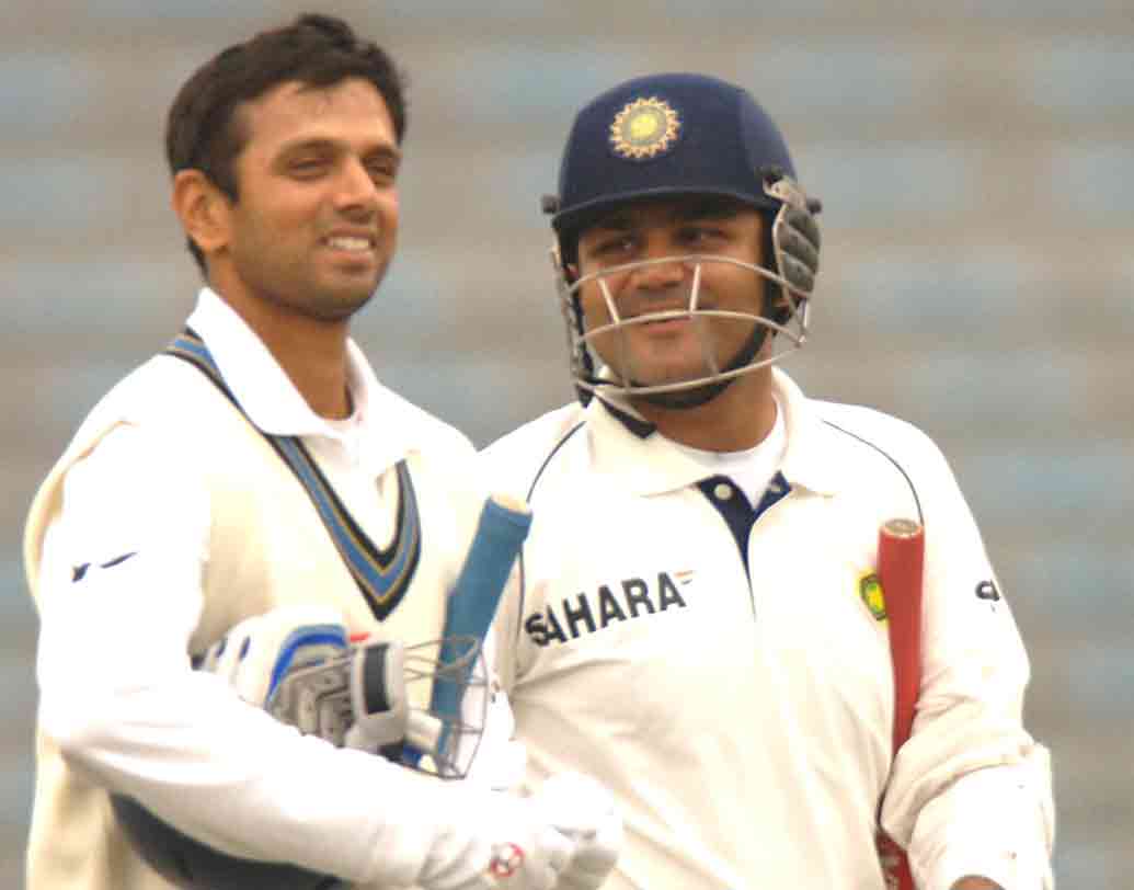 পরের টেস্ট ২০০২ সালে। সেই টেস্টও ড্র করে সৌরভের ভারত। সেঞ্চুরি করেন সহবাগ ও রাহুল দ্রাবিড়। দ্বিতীয় ইনিংসে ৯৯ রানে আউট হন অধিনায়ক সৌরভ।