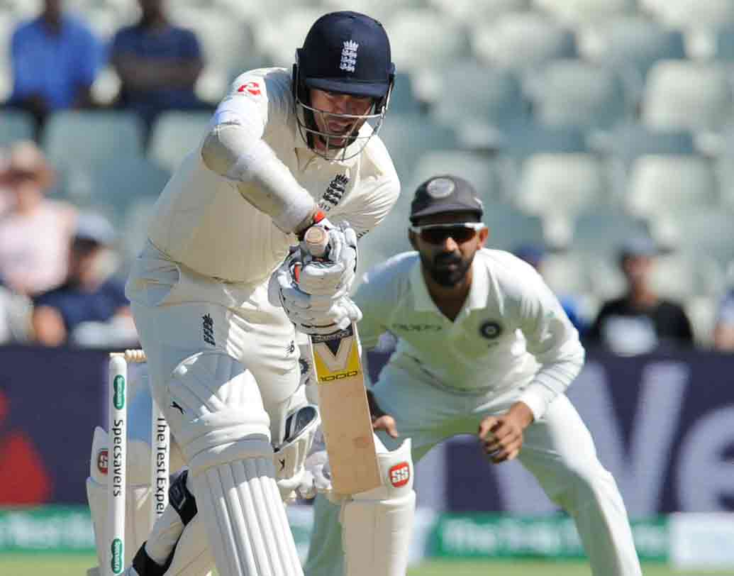 এই মাঠে শেষ টেস্টটি ভারত খেলে চার বছর আগে। সে বার বল নয়, ব্যাট হাতে ইংল্যান্ডের রক্ষাকর্তা হন জেমস অ্যান্ডারসন। ১১ নম্বরে নেমে করেন ৮১ রান। ড্র হয় টেস্ট।