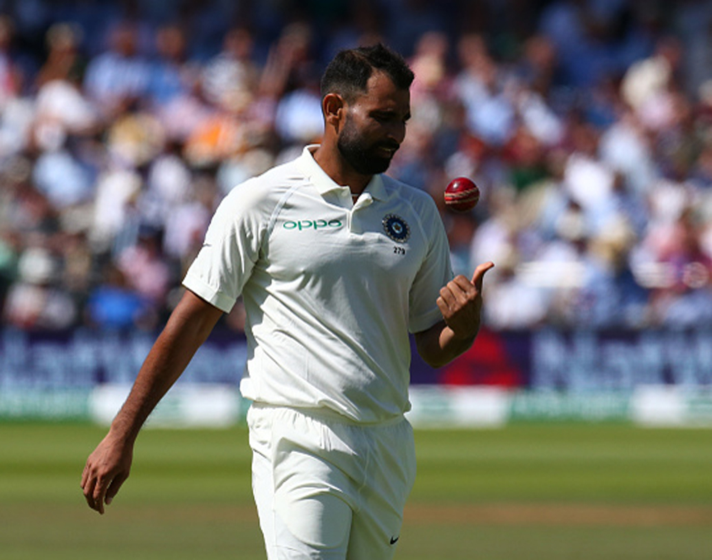 মহম্মদ সামি: আদর্শ উইকেটে ফর্মে থাকা সামি সব সময়ই ভয়ঙ্কর। কোহালির অন্যতম ভরসার বোলার সামি। ফলে বিরাটের সেরা টেস্ট একাদশে সামির থাকা কার্যত নিশ্চিত।