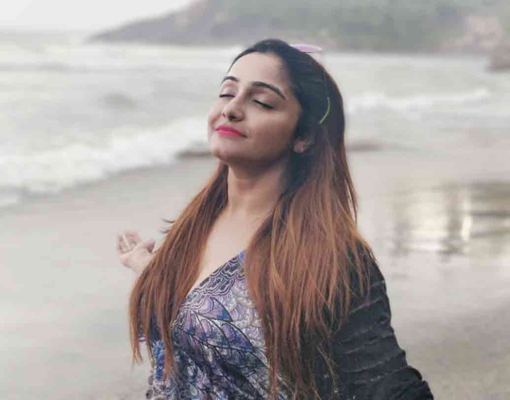 অর্ণব পালের ‘বৃষ্টি তোমাকে দিলাম’ এবং অনিকেত চট্টোপাধ্যায়ের ‘হইচই আনলিমিটেড’-এও দেখা যাবে সায়ন্তনীকে।