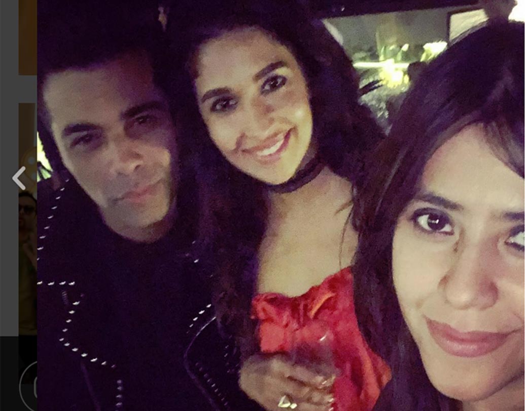 ইনস্টাগ্রামে অসংখ্য ফ্যান ফলোয়ার রয়েছে হারলিনের। তবে ভিকির সঙ্গে কোনও ঘনিষ্ঠ ছবি পোস্ট করেননি কখনও। বরং কর্ণ জোহর ও একতা কপূরের সঙ্গে পার্টির সেলফি পোস্ট করেছেন হারলিন।