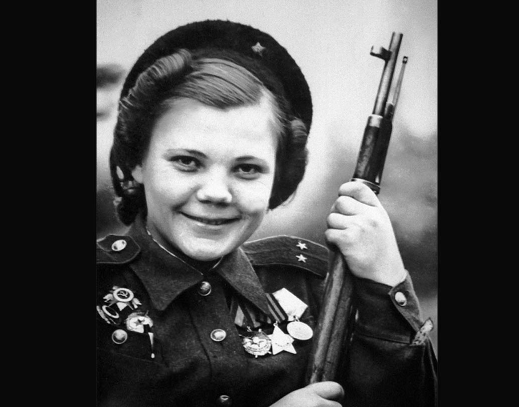 নিনা লোবকোভস্কায়া: ১৯৪৪ সালে বার্লিন যুদ্ধের সময় রুশ বাহিনীর অন্যতম সদস্য ছিলেন তিনি। থার্ড শক আর্মির হয়ে ৮৯টি কিলিং করেন তিনি।