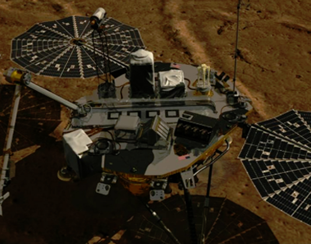 এই যন্ত্রটিই প্রথম খবর দিয়েছিল, মঙ্গলে এখনও জল রয়েছে। ২০০৮-এ। যন্ত্রটির নাম- ‘থার্মাল অ্যান্ড ইভলভড্‌-গ্যাস অ্যানালাইজার’ বা ‘টিইজিএ’। চাঁদ থেকে যে মাটি কুড়িয়েছিল যন্ত্রটি, তাতে তাপ দিতেই বেরিয়ে আসে জলীয় বাষ্প।