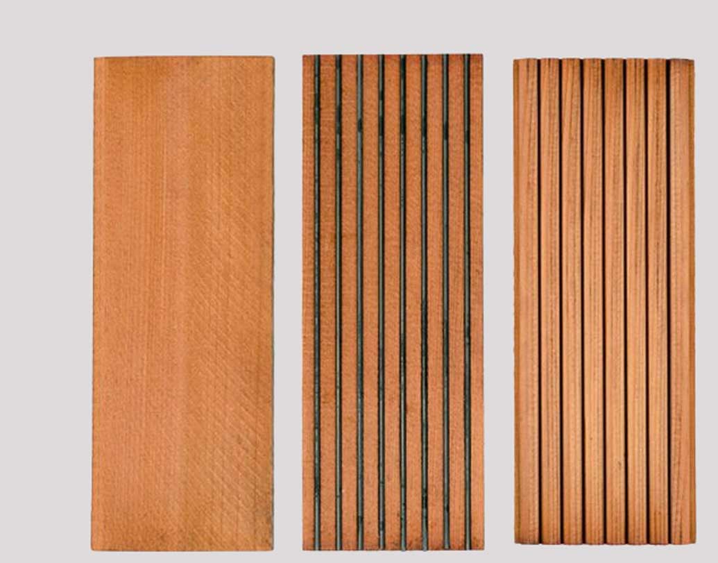 এরপর স্ল্যাটগুলোতে আঠা লাগানো হয় আর খাঁজের ভেতরে সিসগুলো বসিয়ে দেয়া হয়।