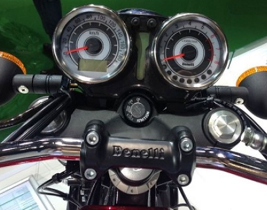 ইঞ্জিনে ১৯ বিএইচপি শক্তি এবং ২৮ এনএম টর্ক পাওয়া যাবে। থাকবে ৫ স্পিড গিয়ারবক্স।