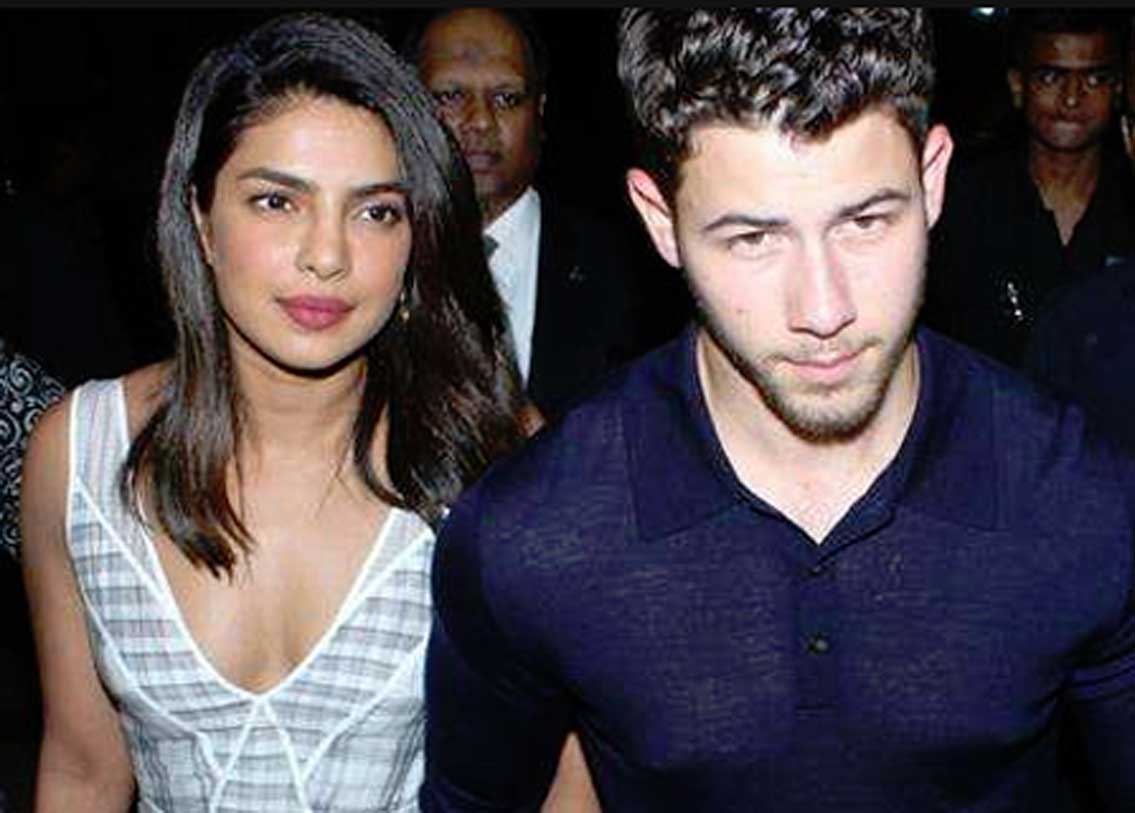 দেশি গার্লের বিদেশি বয়ফ্রেন্ডের তালিকায় সর্বশেষ সংযোজন প্রিয়ঙ্কা-নিক। সম্প্রতি এনগেজমেন্টও হয়ে গিয়েছে দু’জনের।