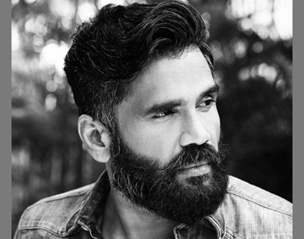 সুনীল শেট্টি: ‘মোহরা’ থেকে ‘ধড়কন’ ছবিগুলি তাঁকে জনপ্রিয়তার শিখরে পৌঁছে দিয়েছিল। ৫৭ বছরের অভিনেতা ডিসেম্বরে আসছেন ‘হেরাফেরি ৩’ ছবির হাত ধরে।