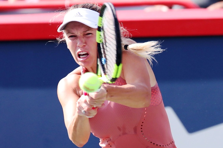 বিশ্বের দুই নম্বর ক্যারোলিন ওজনিয়াকি আছেন তালিকায়। একসময় মহিলাদের টেনিসে বিশ্বের এক নম্বর ছিলেন তিনি। ইউএস ওপেনে সোমবার অভিযান  শুরু করবেন তিনি। সিন্ধু আবার এই মুহূর্তে এশিয়ান গেমসে অংশ নিচ্ছেন। এখনও পর্যন্ত বিশ্ব পর্যায়ের কোনও খেতাব বা অলিম্পিক পদক পাননি তিনি। এশিয়ান গেমসে তাঁকে নিয়ে প্রত্যাশা বাড়ছে। ছবি: রয়টার্স।