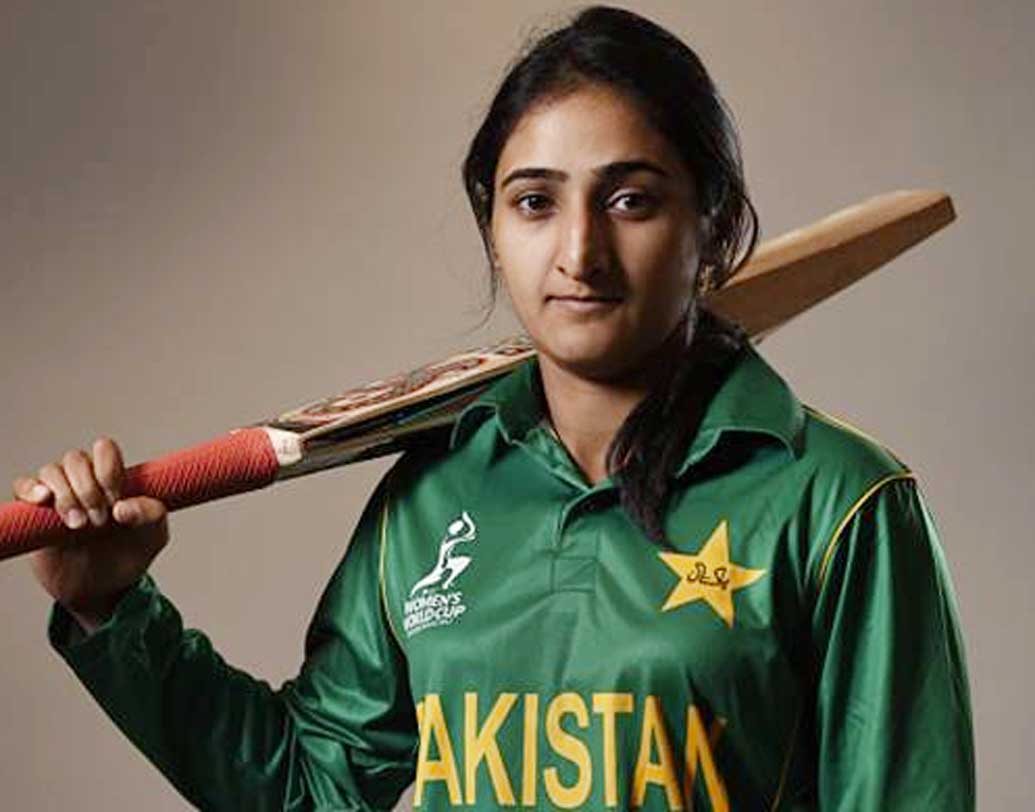 তিন ফরম্যাটেই পাকিস্তানের ক্যাপ্টেন বিসমা মারুফ। লাহৌরের এই বাসিন্দা বাঁ-হাতি ব্যাটিং ছাড়াও লেগ-ব্রেক করেন। ২০০৯-এ মূলত তাঁর ক্রিকেটীয় দক্ষতার জোরে বিশ্বকাপে খেলার যোগ্যতা অর্জন করে পাকিস্তান। ৯৮ ওডিআই, ৮৬ টি-২০তে মোট ১৮টি হাফ সেঞ্চুরি রয়েছে মারুফের।