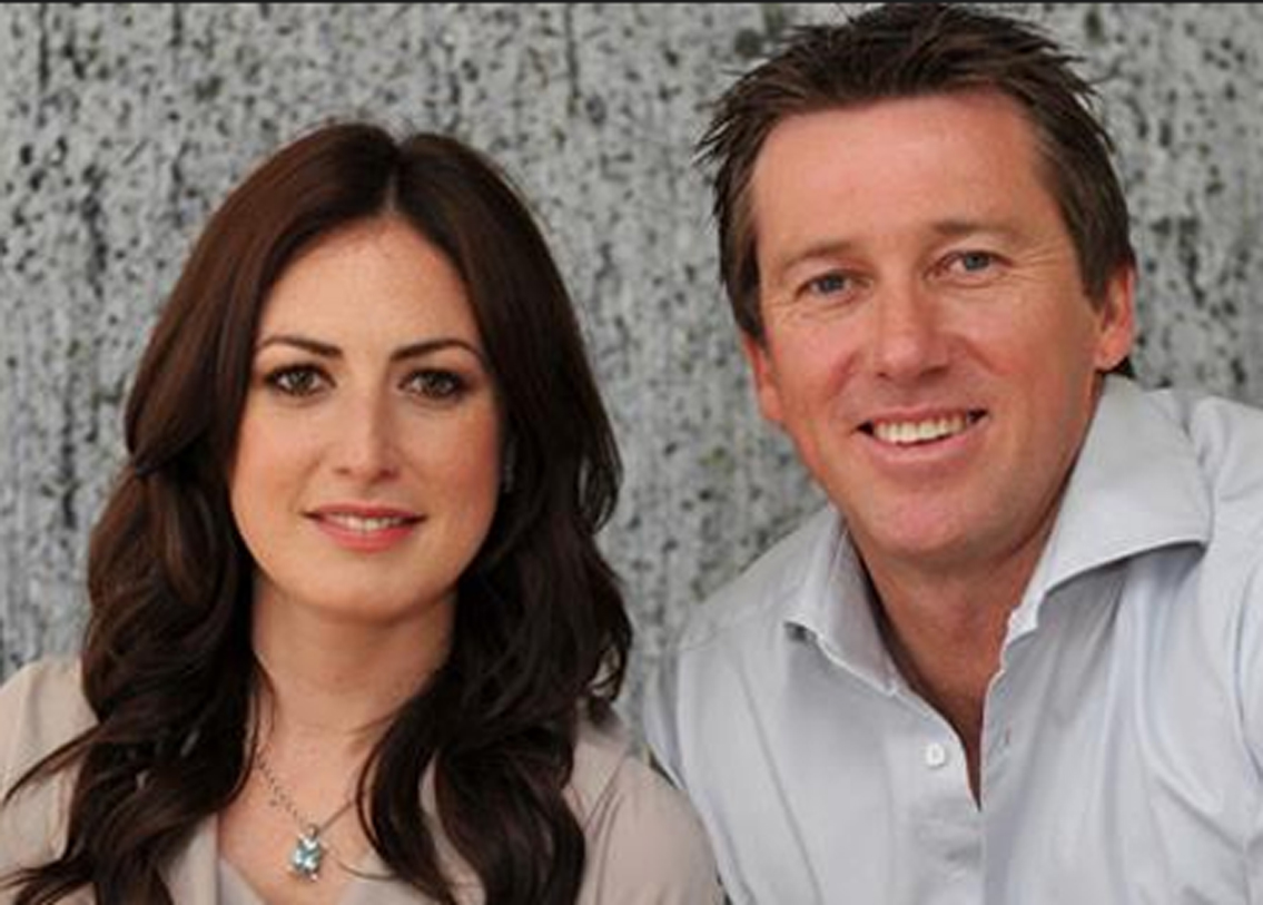 অস্ট্রেলিয়ার ক্রিকেটার গ্রেন ম্যাকগ্রা স্ত্রীর থেকে ১২ বছরের বড়। তিনি সারা লিওনার্দি নামে এক ইন্টিরিয়র ডিজাইনারকে বিয়ে করেন।