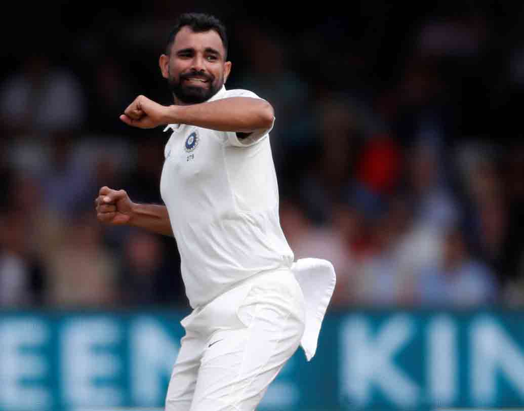 মহম্মদ শামি: বাংলার ডানহাতি এই পেসারের গড় গতি ১৪০-১৪৪ কিমি/ঘণ্টা। ছবি: রয়টার্স।