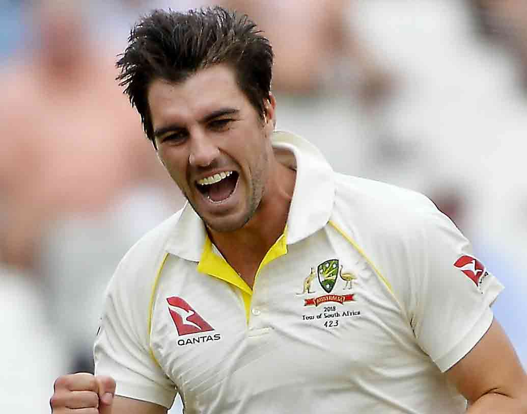 প্যাট কামিন্স: ভাল গতিতে বল করতে পারেন এই অজি স্পিডস্টারও। ডানহাতি কামিন্সের গড় গতি ১৩৮-১৪০ কিমি/ঘণ্টা।