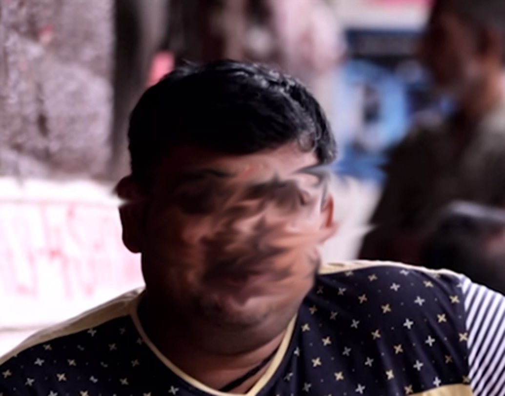 একটি প্রেক্ষাগৃহের মালিক জানালেন, সম্পত্তি কর, পুরসভার কর, বিনোদন কর সবই দিতে হয় তাঁদের। কিন্তু টাকা নেই একেবারেই।