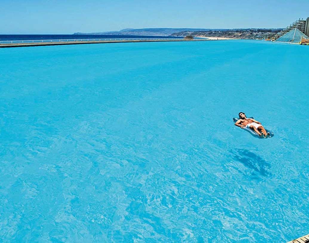 পাঁচ বছর ধরে এই সুইমিং পুলটি তৈরি করতে ব্যয় হয়েছে প্রায় ৬,৯৮৪ কোটি টাকা।