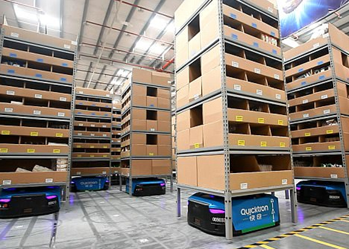 কতটা কাজ করে এই রোবট-দল? সমস্ত কাজের ৭০ শতাংশই করে ফেলে এরা। মাত্র ৩০ শতাংশ মানুষের জন্য ফেলে রাখে।