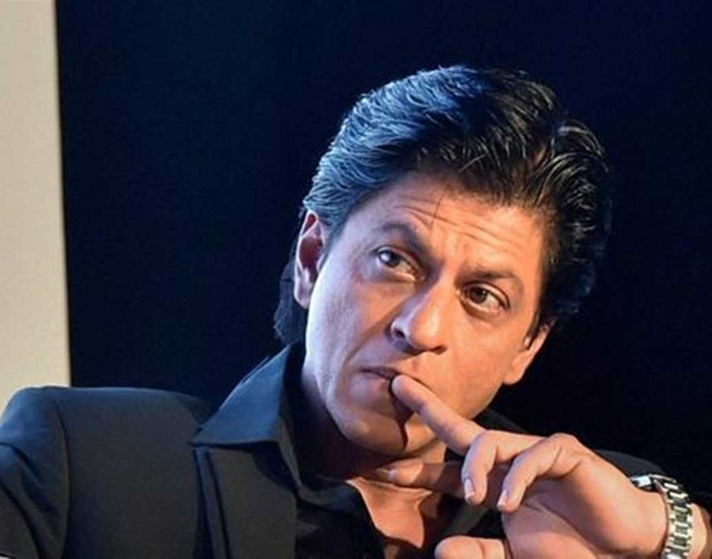 শাহরুখ খান একবার একটি সাক্ষাৎকারে নাকি জানিয়েছিলেন, তাঁর জীবনে সবচেয়ে আতঙ্কের বিষয় বন্ধুত্ব। বন্ধুত্ব করতে তিনি সবচেয়ে বেশি ভয় পান।