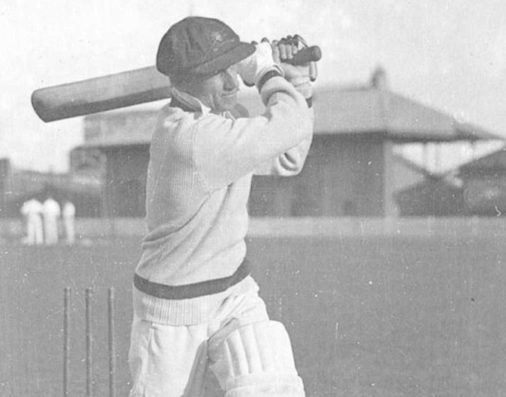 স্যর ব্র্যাডম্যান নিজে চাইতেন তাঁকে সবাই মানুষ হিসাবে মনে রাখুন। ক্রিকেটার হিসাবে নয়। এ কথা জানিয়েছেন ব্র্যাডম্যানের ছেলে।