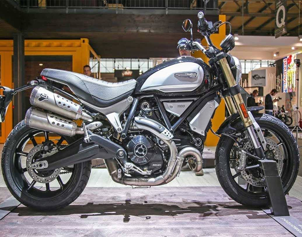 ট্রু হিপস্টার বলতে যা বোঝায়, এই বাইকটি তাই।এটিতে কর্নারিং এবিএস, ট্র্যাকশন কন্ট্রোল চমৎকার। এরকম থ্রিলিং আর ইউনিক রাইডিং এক্সপেরিয়েন্স আগে পাওয়া যায়নি, দাবি ডুকাটি ইন্ডিয়ার ম্যানেজিং ডিরেক্টর সেরজি কানোভাসের।