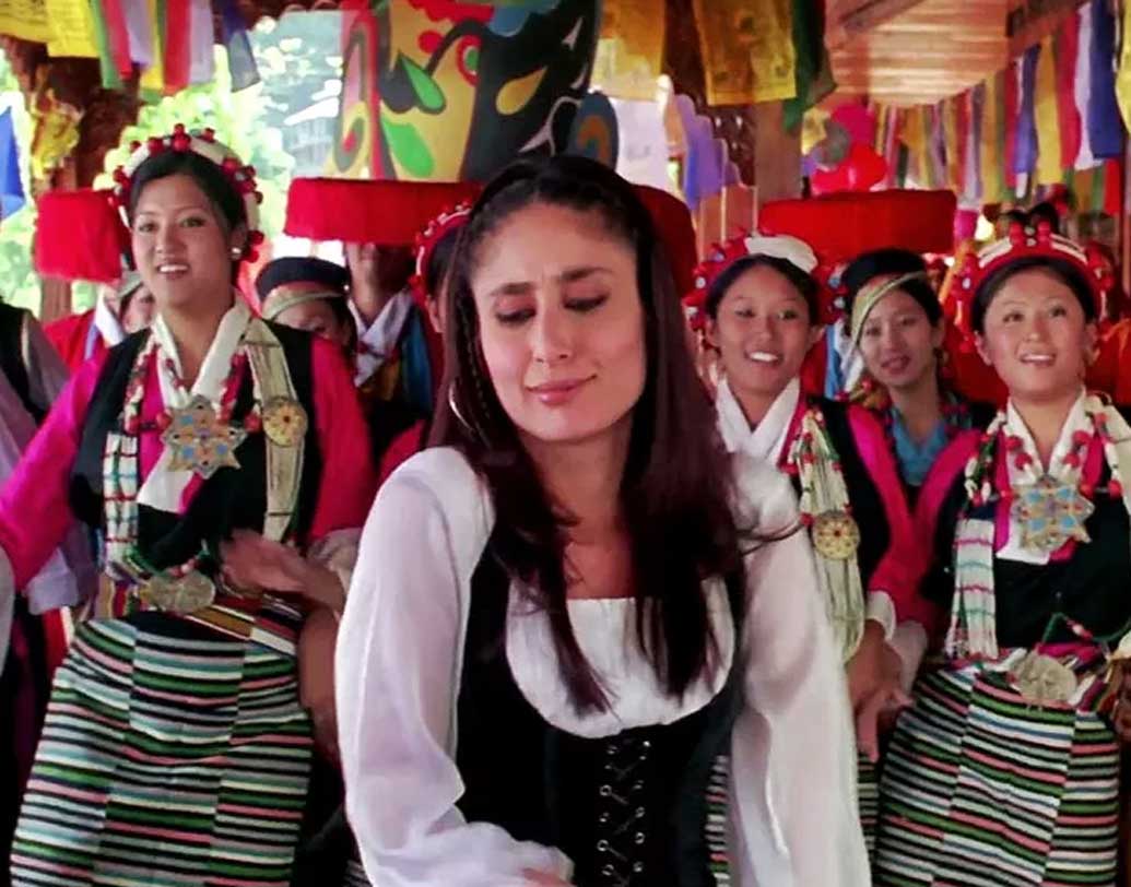 হিমাচল প্রদেশের নাগার কাসল একটা অসাধারণ জায়গা। এখানেই ‘জব উই মেট’-এ করিনা কপূরের ‘ইয়ে ইশক হ্যায়’ গানটির শুটিং হয়েছিল। ঐতিহ্যবাহী এই জায়গাটিতে পর্যটকদের ঢল আরও বেড়েছে সিনেমা মুক্তির পর। থাকাও যায় শুটের বাড়িটিতে। বলিউডের আরও বেশ কয়েকটি ছবিরও শুটিং হয়েছে এই জায়গায়।