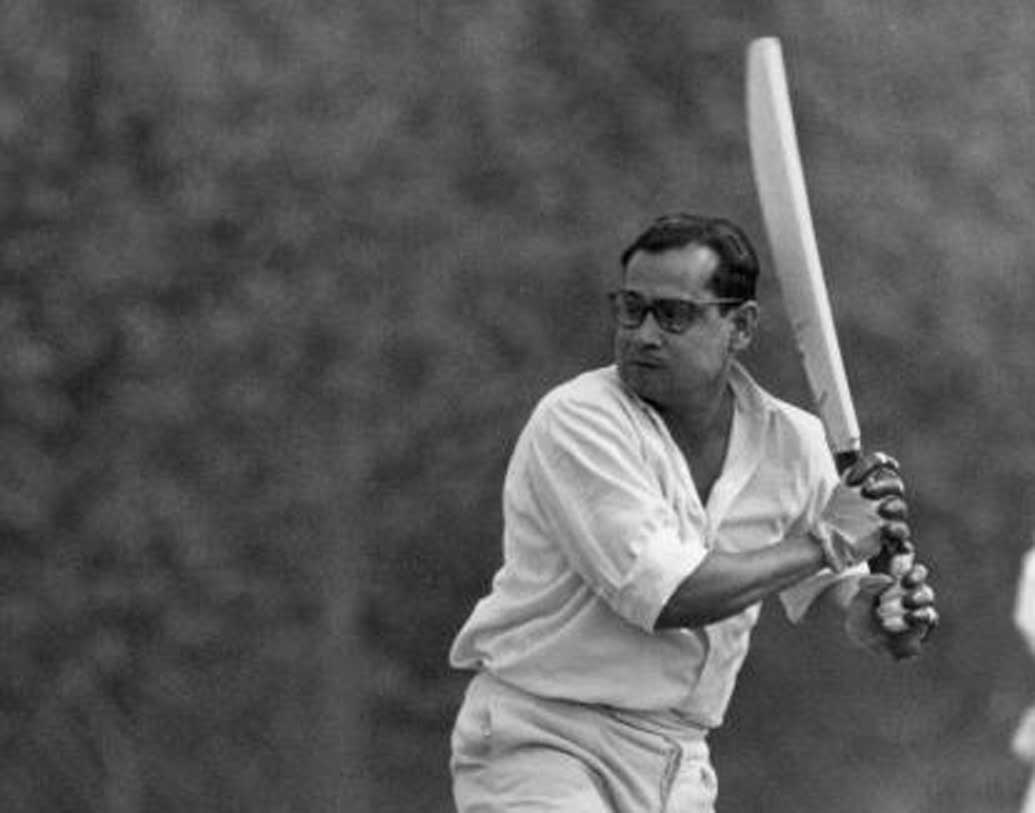 পঙ্কজ রায়: ১৯৫২ সালে প্রথম ইংল্যান্ডে সিরিজ খেলতে যান। এই সিরিজের প্রথম টেস্টে অভিষেক হওয়া ফ্রেড ট্রুম্যানের ভেল্কিতে ধস নামে ভারতীয় ব্যাটিং লাইনআপে। প্রথম শূন্য রানে আউট হন রায়। পরবর্তী তিন ম্যাচে চার ইনিংসেও শূন্য রানে আউট হন। সিরিজে সাত ইনিংসে ৫৪ করেন এই ওপেনার যার মধ্যে ৫টিই ছিল শূন্য রানের ইনিংস।