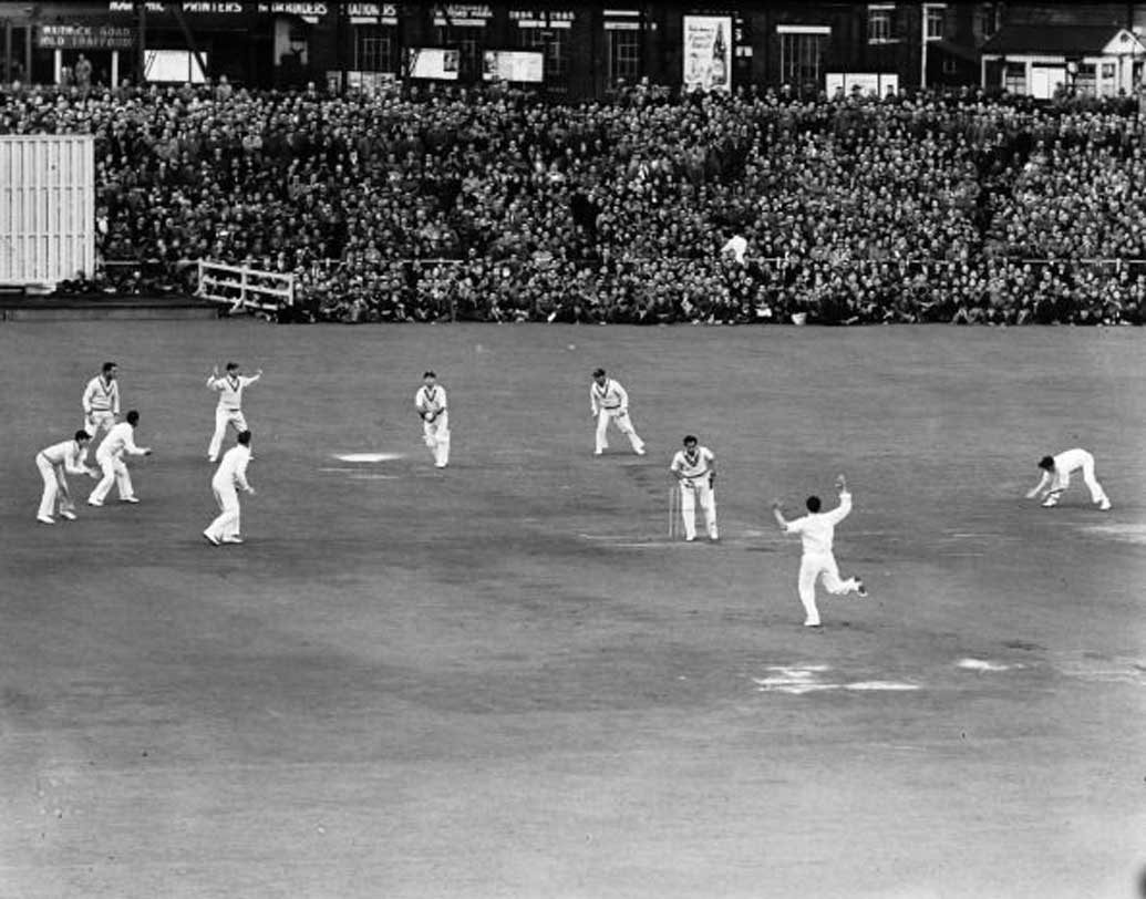 ১৯৫৯ সালে ইংল্যান্ড সফরে প্রথম টেস্টের দুই ইনিংসে ৫৪ ও ৪৯ রান করেন রায়। আর পরবর্তী ৮ ইনিংসে করেন মাত্র ৭৬ রান।ইংল্যান্ডের বিপক্ষে পঙ্কজ রায়ের ব্যাটিং: টেস্ট- ৯টি, ইনিংস-১৭টি, রান-২৩৩, ব্যাটিং গড়-১৩.৭, সেঞ্চুরি-০, অর্ধ শতক-১টি, শূন্য রানে আউট- ৭বার