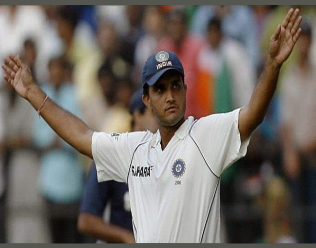 সৌরভ গঙ্গোপাধ্যায়: অধিনায়ক হিসাবে সৌরভকেই বেছে নিয়েছেন লক্ষ্ণণ। তাঁর অধিনায়কত্বে বহু নজির গড়েছে ভারত। বিদেশের মাটিতে জিতেছে একাধিক ম্যাচ। টেস্ট ক্রিকেটে ১১৩টি ম্যাচ খেলে গড় ছিল ৪২.১৭। সৌরভকে পাঁচ নম্বরে রাখতে চান লক্ষ্ণণ।