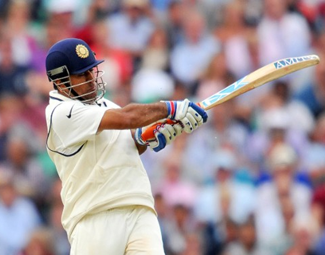 মহেন্দ্র সিংহ ধোনি: অধিনায়ক, উইকেটকিপার বা ব্যাটসম্যান— সবেতেই সফল এমএস। টানা ১১ টেস্টে অপরাজিত থাকার রেকর্ডও রয়েছে তাঁর অধিনায়কত্বে। মোট ২৮টি টেস্ট জিতেছিল ভারত তাঁর সময়ে। আর ব্যাটসম্যান হিসাবে ৯০টি টেস্টে তাঁর গড় ৩২.০৯। মোট রান ৪,৮৭৬।