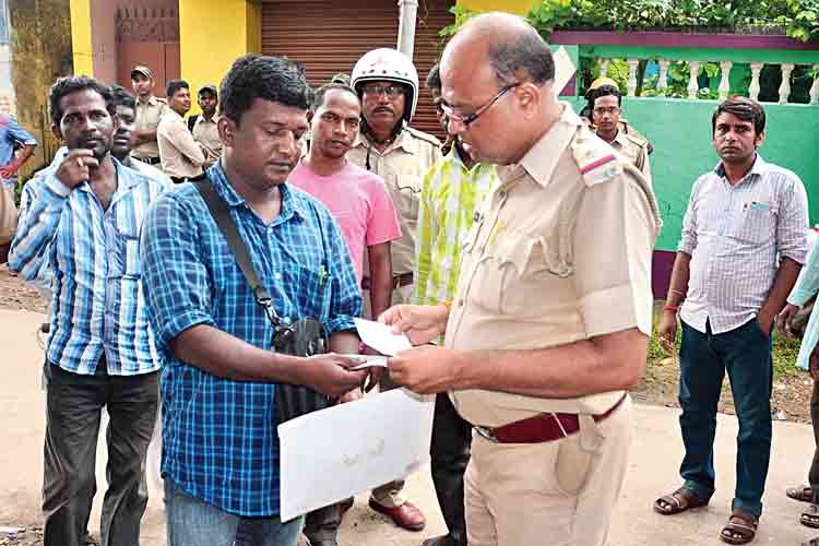 tmc member snatches elected bjp members certificate