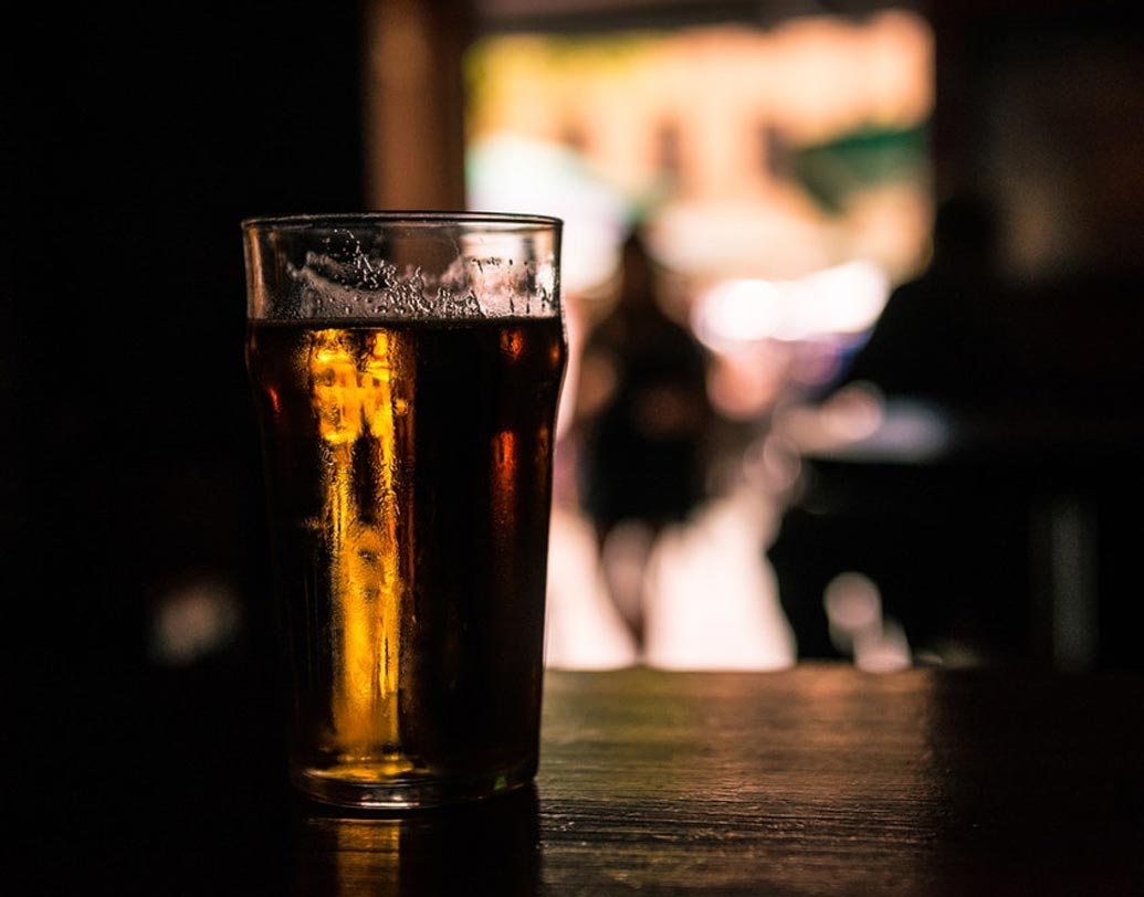 আমেরিকান সোসাইটি অব নেফ্রোলজি বলছে, কিডনি স্টোন হওয়ার সম্ভাবনাও নাকি কমে যায় এক বিয়ার পানের অভ্যাস থাকলে। ২৩ % শতাংশ ক্ষেত্রে এটি প্রমাণিত।