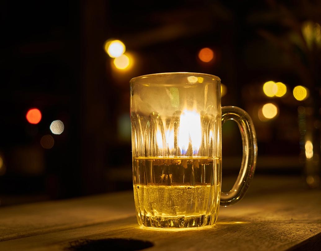 প্রস্টেট ক্যানসার হওয়ার সম্ভাবনা কমে বিয়ার পান করলে, এমনটাই বলছেন জার্মান গবেষকরা। কারণ বিয়ারে রয়েছে ‘‌জ়্যান্থোহিউমল’।