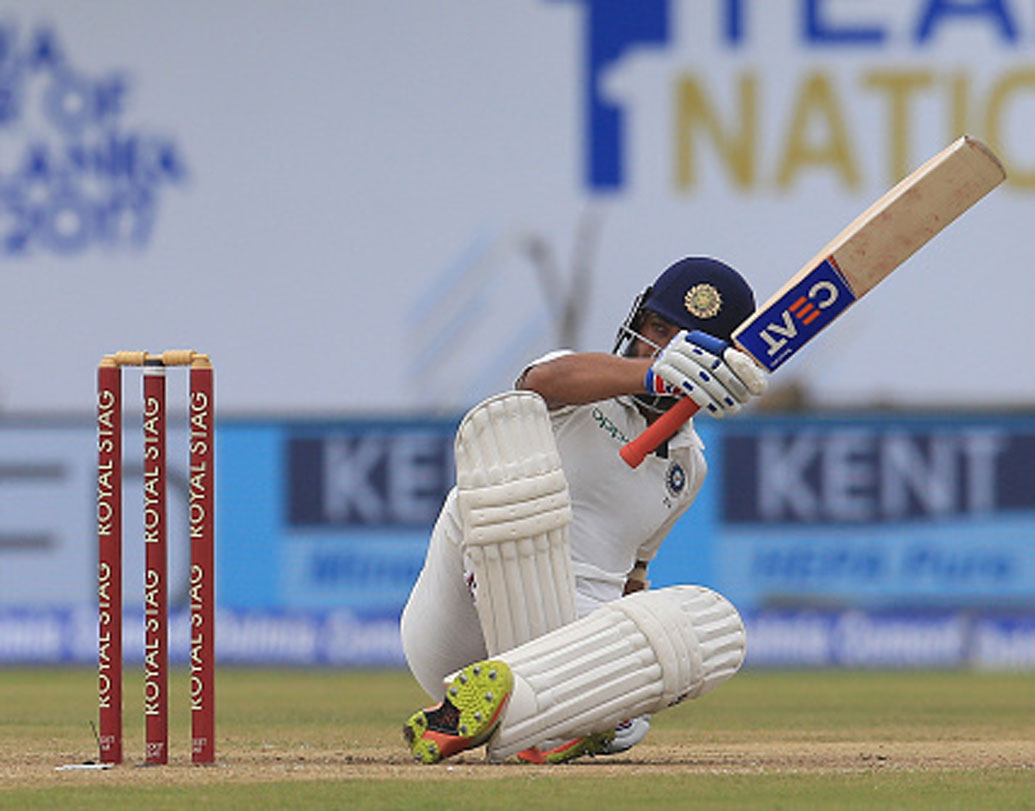 অজিঙ্ক রাহানে: সীমিত ওভারের ম্যাচে তিনি দলের ভরসা। কিন্তু, এখনও টেস্ট ক্রিকেটে তাঁর জায়গা যে সে ভাবে পাকা নয়, তার কারণ ফের এক বার বুঝিয়ে দিলেন রাহানে। সুযোগ ছিল ভাল কিছু করার। ব্যর্থ হয়েছেন। আর সেটাই দ্বিতীয় ম্যাচে তাঁর সুযোগ পাওয়া কঠিন করে তুলতে পারে।