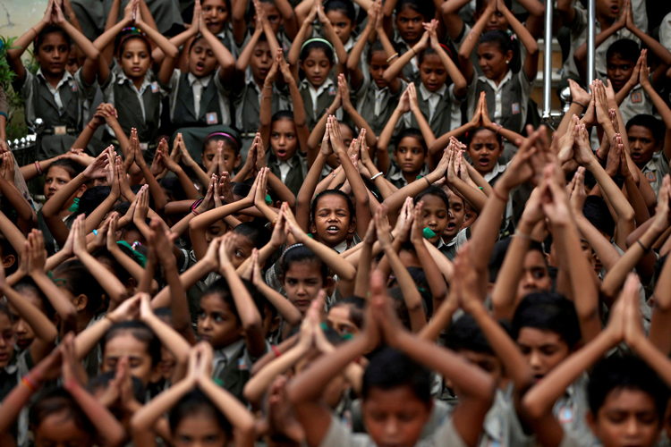 Council instructs students to insure themselves