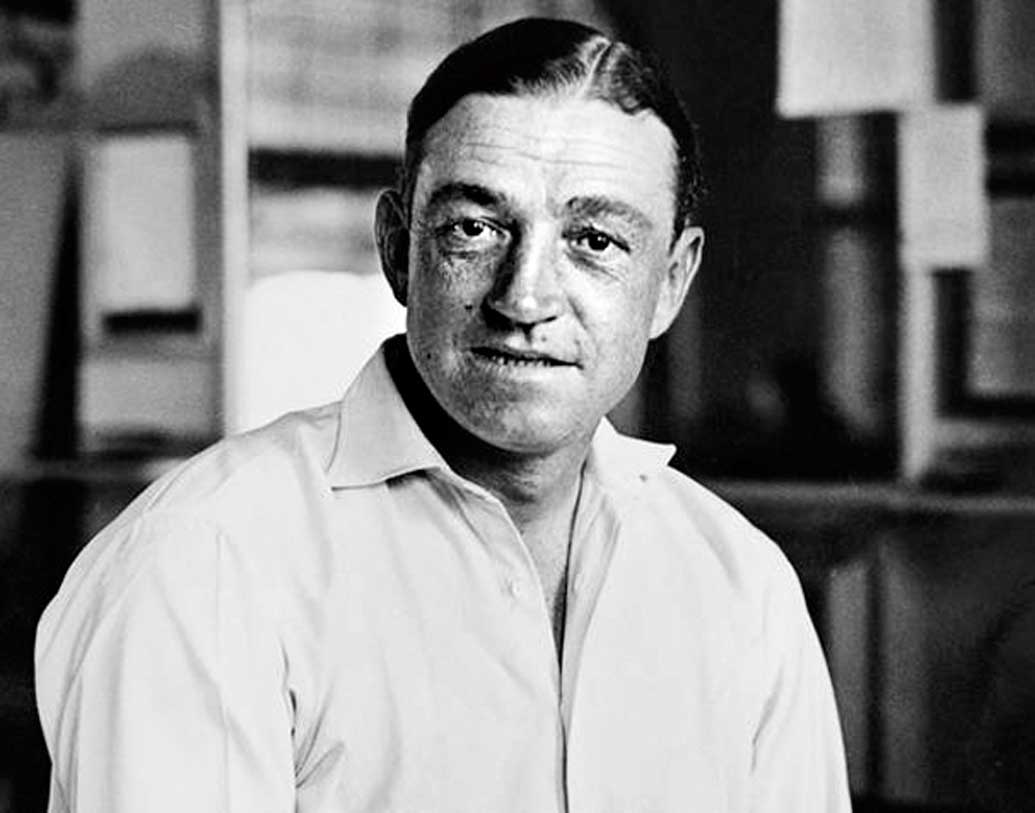 ওয়ালি হ্যামন্ড: ইংল্যান্ডের এই প্রাক্তন তারকা ১১৪ ইনিংস নিয়েছিলেন এই রান করতে।