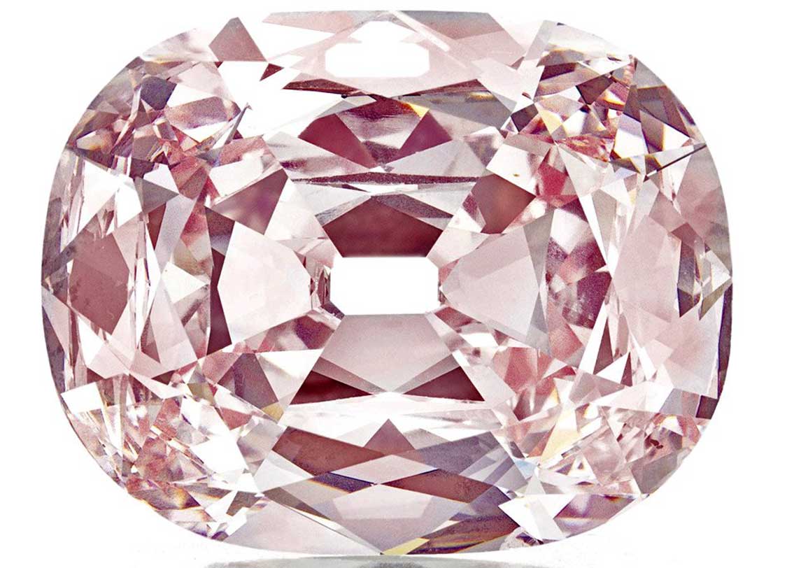 প্রিন্সি, পৃথিবীর তৃতীয় বৃহত্তম গোলাপি রঙের হিরে। ৩০০ বছর আগে এই হিরে পাওয়া গিয়েছিল গোলকোন্ডায়। ১৯৬০ সালে এই হিরেটি নিলাম সংস্থা ‘সদ্‌বি’-কে বিক্রি করে দেন হায়দরাবাদের নিজাম। ২০১৩ সালে এই হিরেটি রেকর্ড অর্থমূল্য ৩২৫ কোটি টাকায় কিনে নেন এক অজ্ঞাতপরিচয় ব্যক্তি।