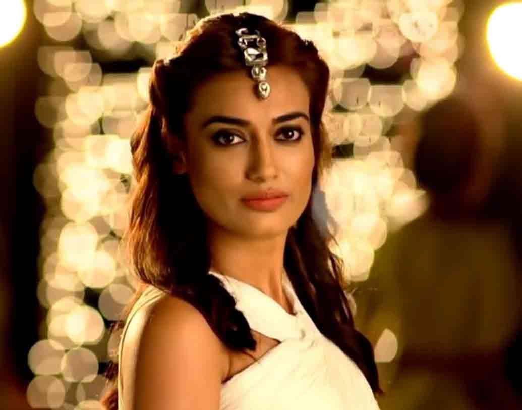 সুরভি জ্যোতি: ‘তানহাইয়া’ ওয়েব সিরিজে বেশ বোল্ড ছিলেন এই অভিনেত্রী। বিপরীতে ছিলেন বরুণ সবতি।