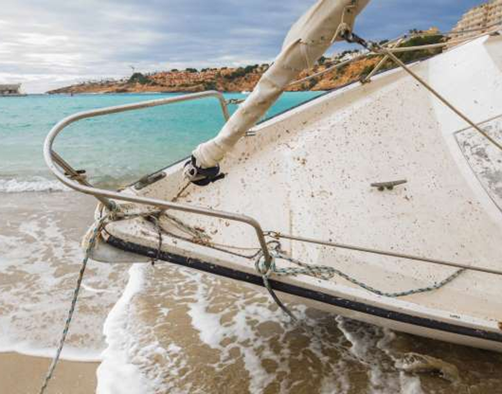 ল্যারি বলেন, অগ্ন্যুৎপাত ছাড়াও ভূমিকম্পের প্রবণতাও রয়েছে এই সব এলাকায়। সব মিলেই ‘অশুভ আত্মা’র কথা রটে গিয়েছিল। আর ছোট মাছ ধরার নৌকা গভীর সমুদ্রে হারিয়ে যাওয়ার ঘটনা খুবই স্বাভাবিক।