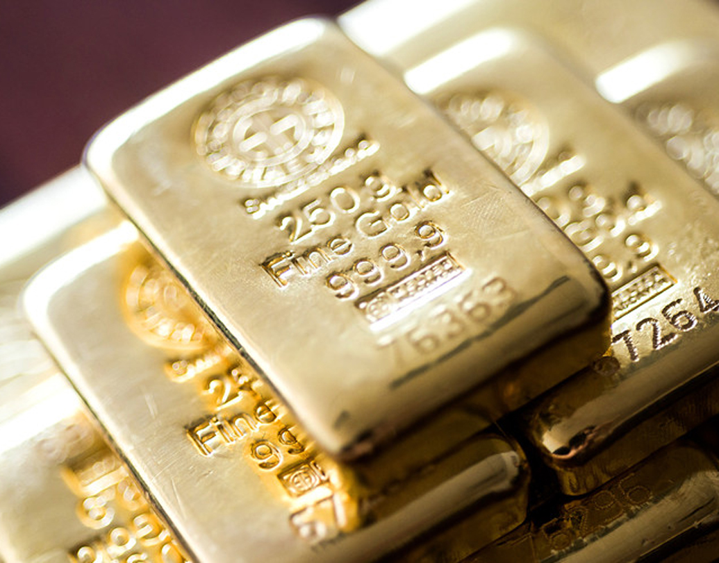 মুরগির ডিমের আকারের কয়েক হাজার সোনার টুকরো, চুনী, এমারেল্ড, নীলকান্তমণি ও হিরের গয়না, সবই যেন রূপকথার গল্পের মতো। তিনশ বছরের পুরনো দুই হাজারেরও বেশি ঘর পরিত্যক্ত অবস্থায় পড়েছিল যেখানে এক সময় রকি পর্বত মালার পাশে। সেখানেই কি পুঁতে রেখেছেন তিনি এই সব?