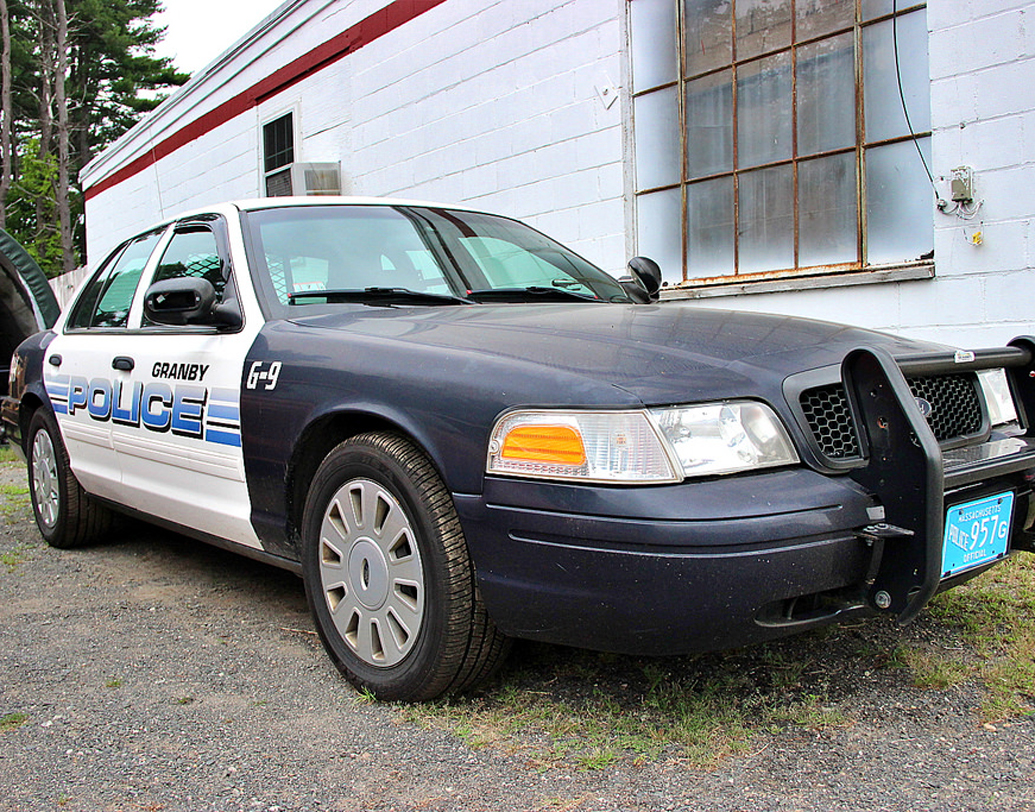 পুলিশও এই ঘটনায় নাস্তানাবুদ। ম্যাসাচুসেটসের এই শহরে ঘটনার কারণ কেউ ধরতেই পারছেন না।