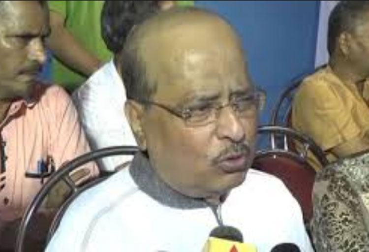 Big industries not coming to Bengal, says Sadhan Pande