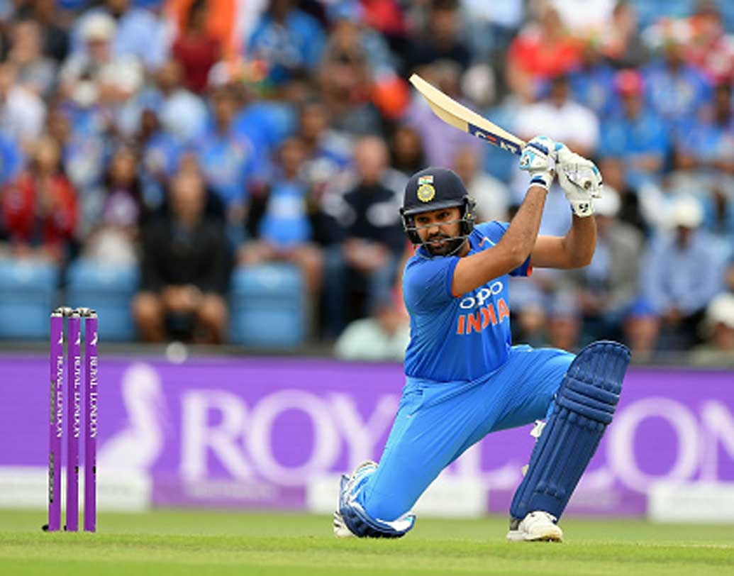 রোহিত শর্মা: নিজের দিনে বিশ্বের যে কোনও বোলারের কাছে তিনি ভয়ঙ্কর। ওপেনার হিসাবে রোহিত কী করতে পারেন, সে দিকে নজর থাকবে। বিরাট কোহালি ছাড়া ভারতীয় দলে তিনি বড় ভরসা।