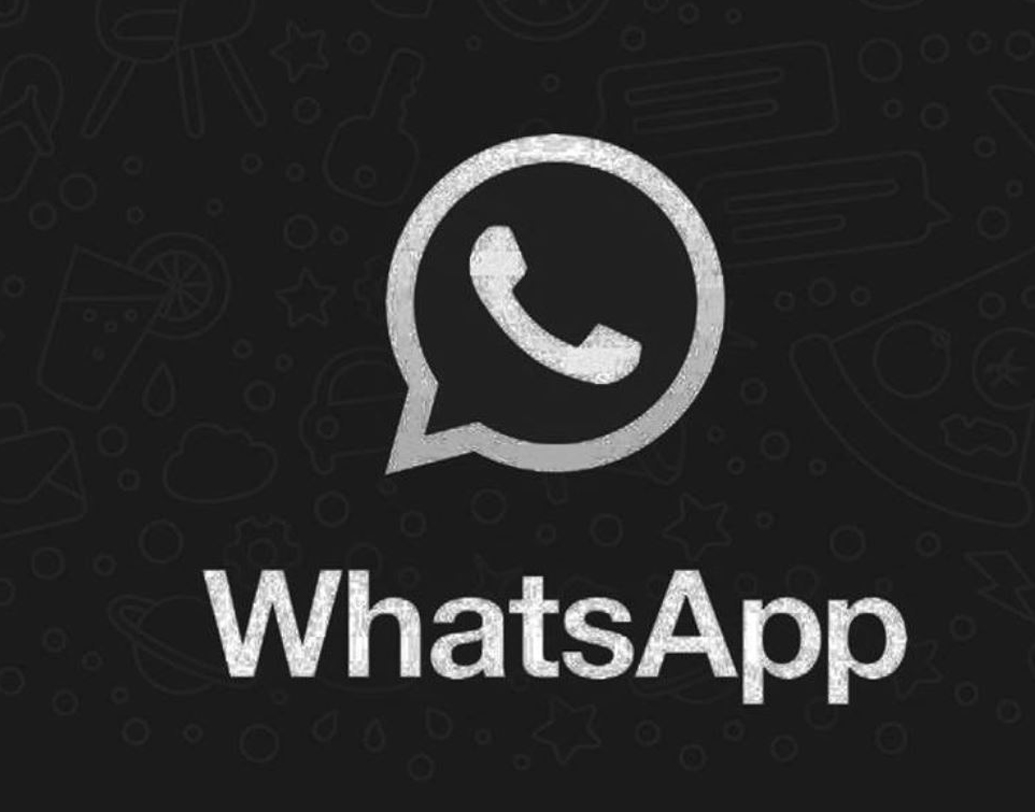 হোয়াটসঅ্যাপে আসছে ডার্ক মোড নামে আরও একটি নতুন ফিচার। এর ফলে ফোনের ব্যাটারি দীর্ঘকাল ভাল থাকবে। চোখের সমস্যাও কমবে রাতে এই অ্যাপে কিছু কাজ করার থাকলে। গ্রাহকদের জন্য অত্যন্ত কার্যকরী হবে এই নতুন ফিচার।