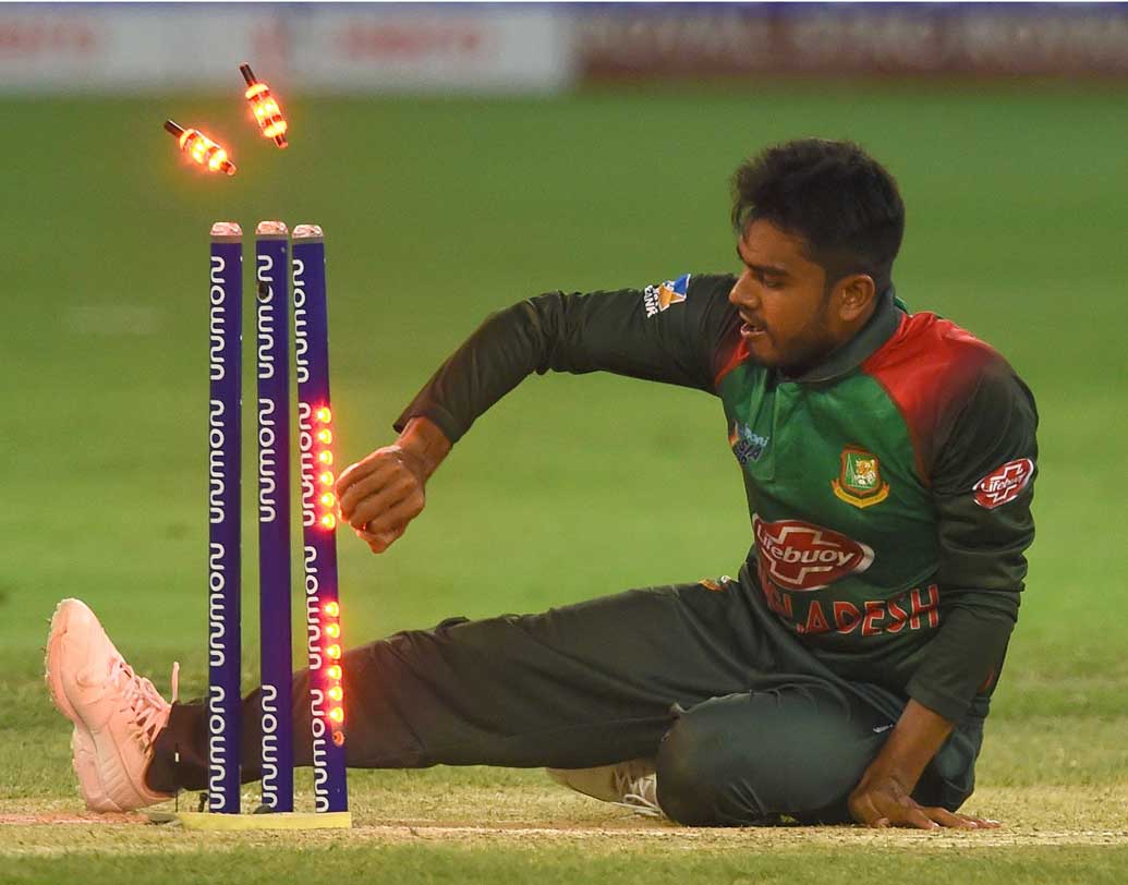 মেহেদি হাসান: তরুণ এই স্পিনারকে বাংলাদেশের দলে থাকার সম্ভাবনা যথেষ্ট।