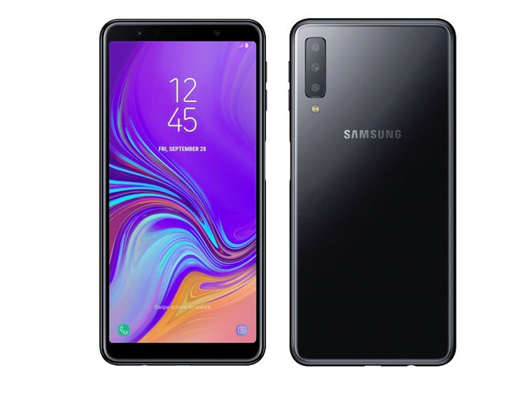 সেলফি তোলার জন্য ২৪ মেগাপিক্সেলের ফ্রন্ট ক্যামেরা থাকছে। এই প্রথম স্যামসাং ট্রিপল ক্যামেরাবিশিষ্ট ফোন আনছে।