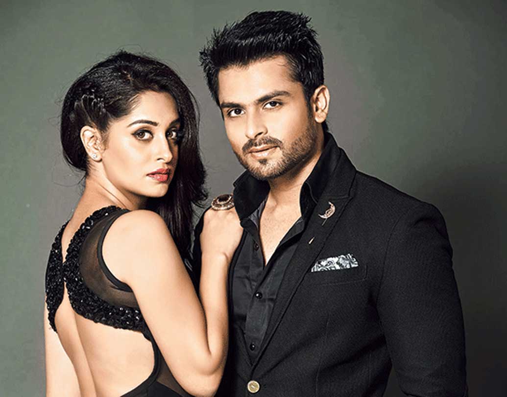 শোয়েবের সঙ্গে বিয়ের পরেও চুটিয়ে প্রেম করতে চান দীপিকা। আর অবশ্যই জিততে চেয়েছিলেন বিগ বস ১২। বিগ বস হাউসে খেল দেখিয়ে চ্যাম্পিয়ন হলেন সেই দীপিকাই।